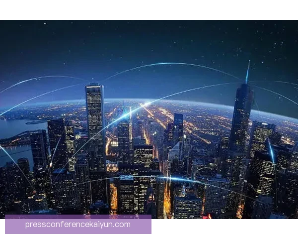 阿隆索防守拦截数据惊人，成为球队后防稳定的基石表现亮眼